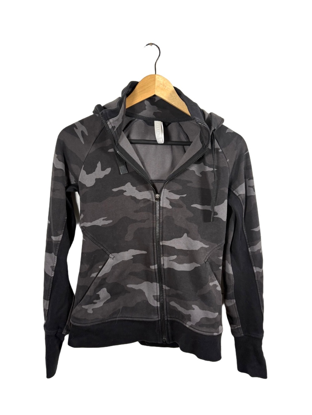 Athleta Triumph Camo Full Zip Hoodie Womens XS Black Gray Thumbholes